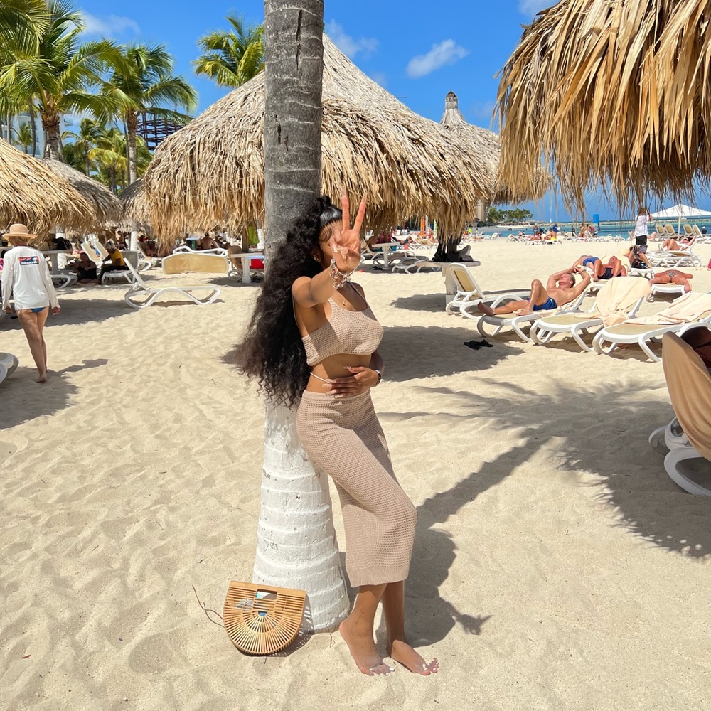 Meet your Posher, Imani